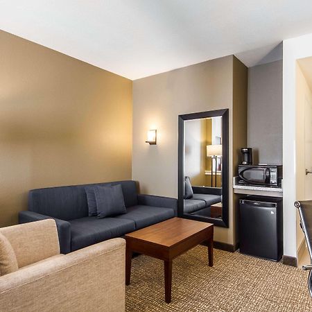 Comfort Suites Woodland - Sacramento Airport Exterior foto