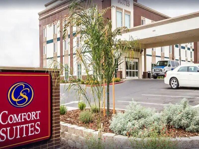 Comfort Suites Woodland - Sacramento Airport Exterior foto