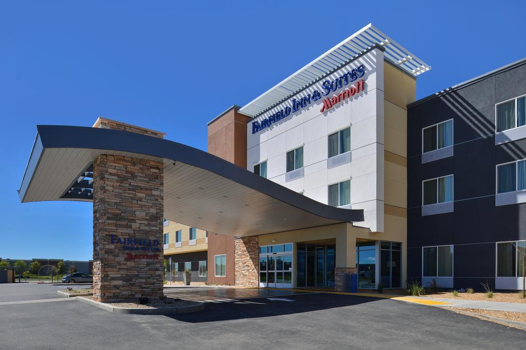 Comfort Suites Woodland - Sacramento Airport Exterior foto