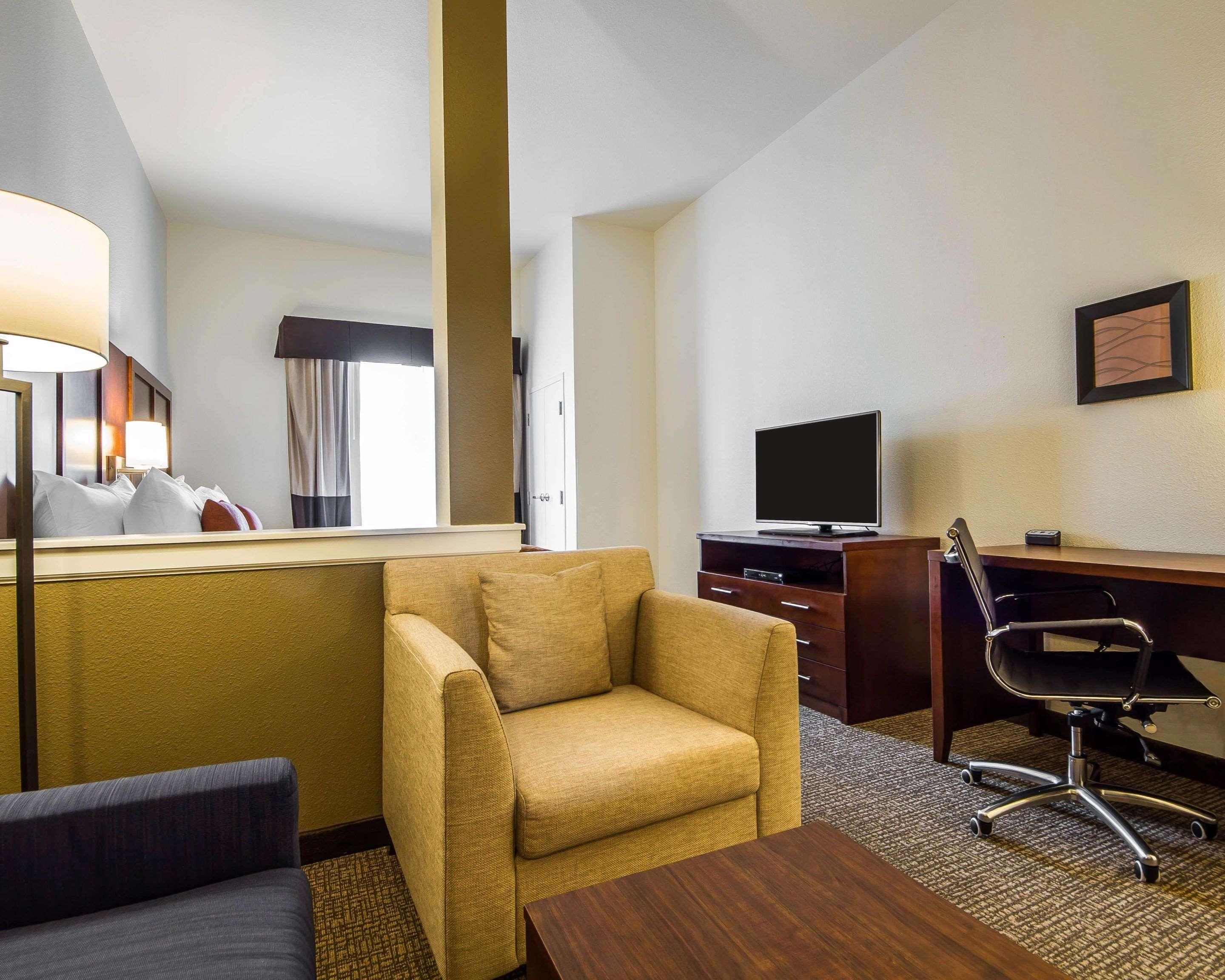 Comfort Suites Woodland - Sacramento Airport Exterior foto