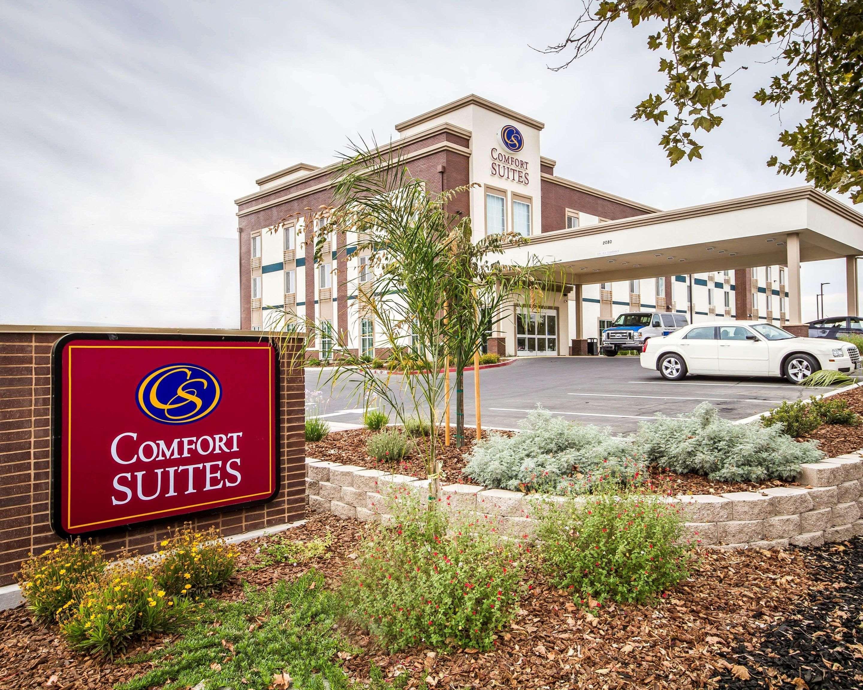 Comfort Suites Woodland - Sacramento Airport Exterior foto